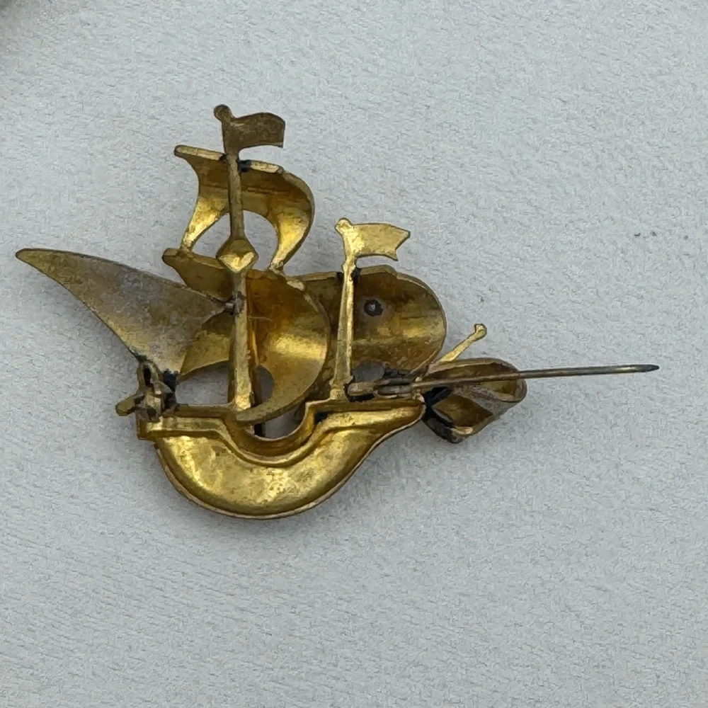 Vintage Spanish Damascene‎ Ship Brooch Toledo Gold Black Enamel Nautical